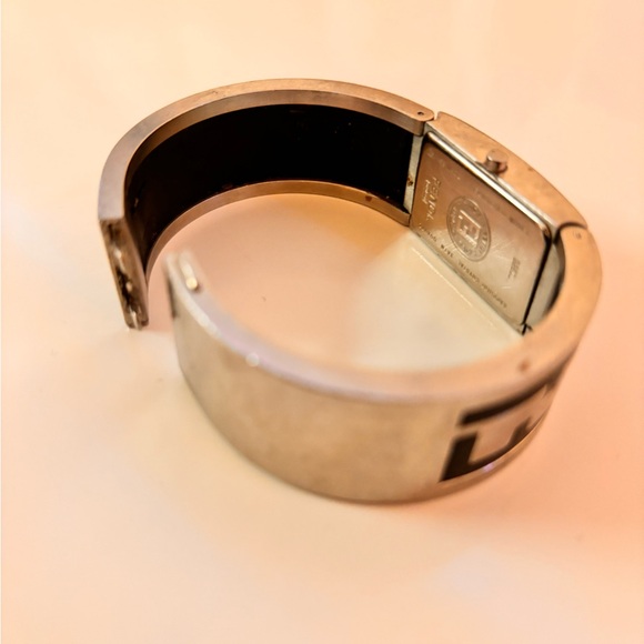 Authentic Fendi Watch - Picture 3 of 4